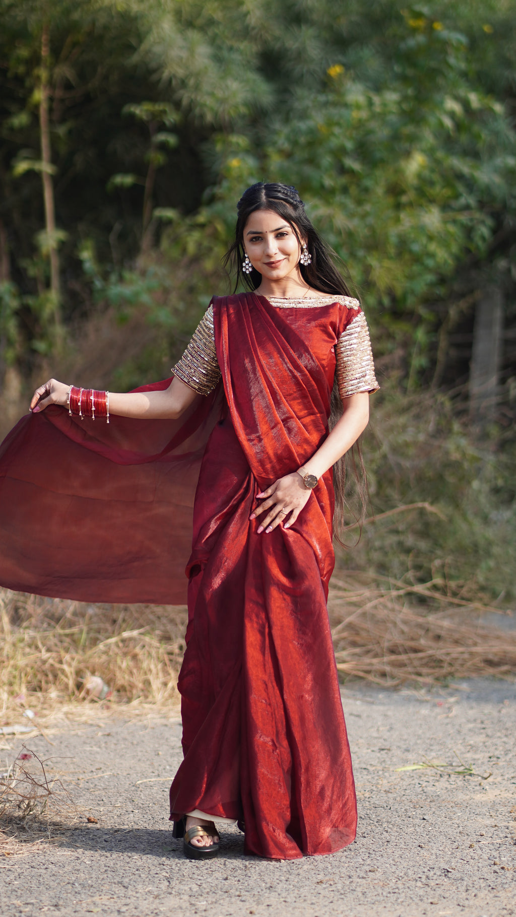 Super Trending: Handwork Space Silk Saree