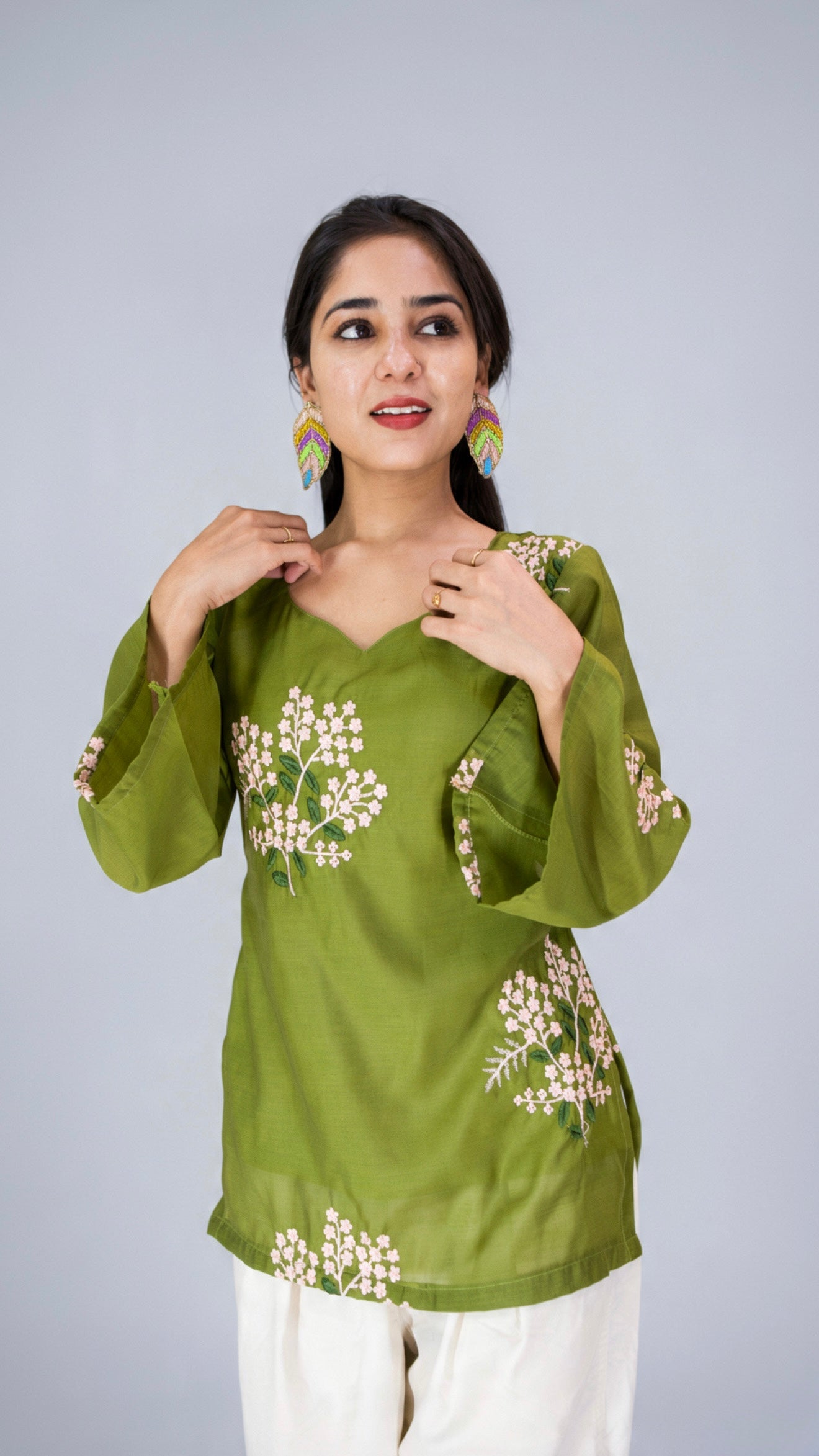 Elegant Chanderi Silk Thread-Work Kurti
