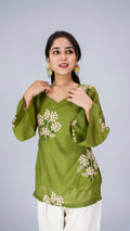 Elegant Chanderi Silk Thread-Work Kurti