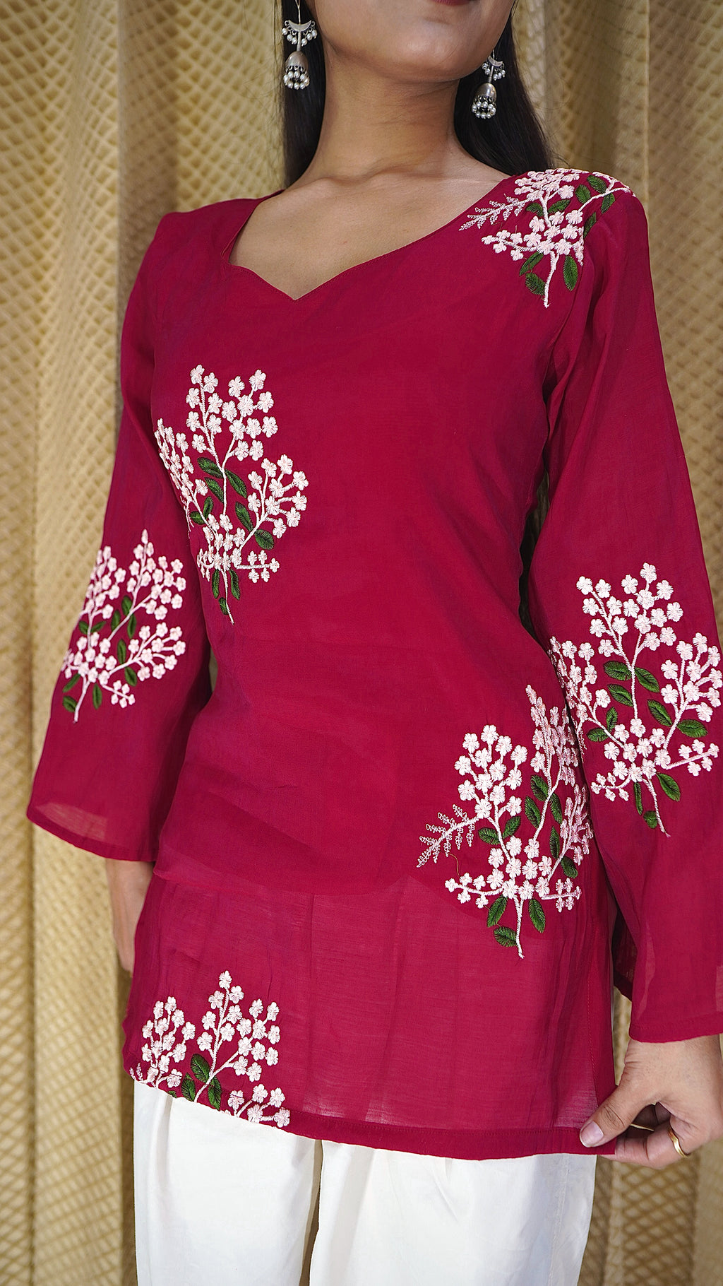 Elegant Chanderi Silk Thread-Work Kurti